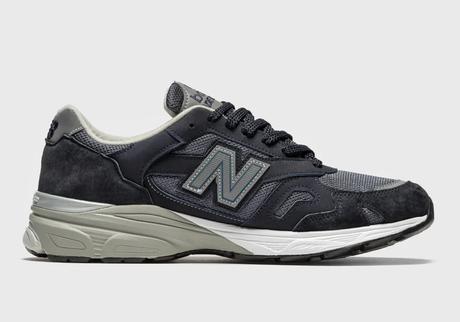 La New Balance 920 arrive dans un coloris Navy