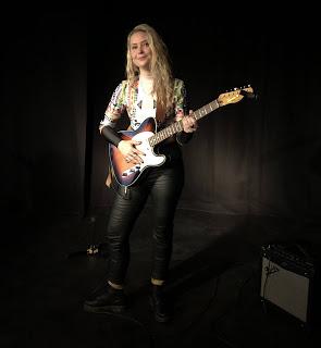 Avignon le 11 juillet aux Gémeaux, au Verbe fou, à Théâtre Actuel, et au Girasole