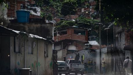 Venezuela : Au moins 26 morts dans des affrontements entre la police et des gangs à Caracas