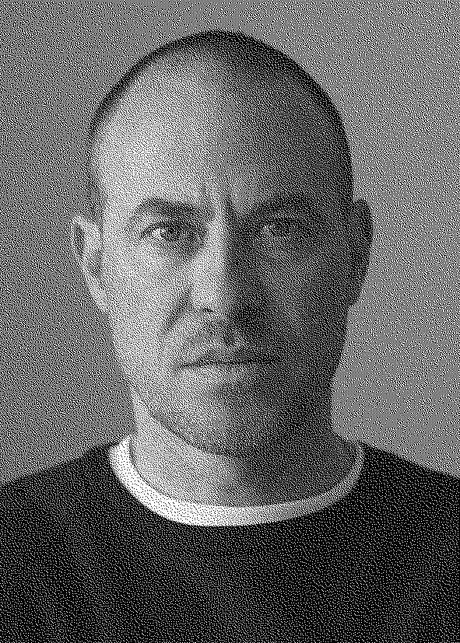 Service Generaux réunit 4 talents pour “Oasis”