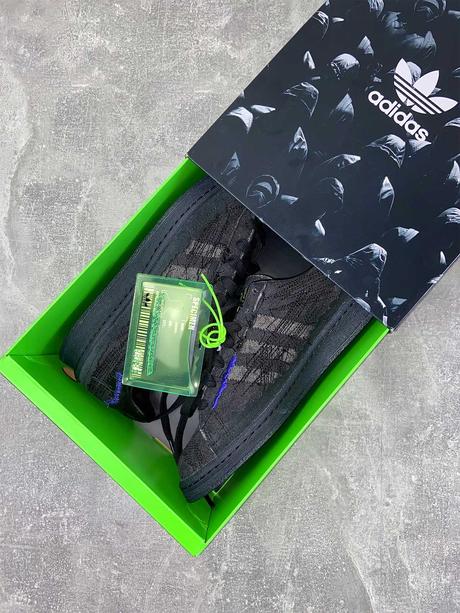 Youth of Paris dévoile sa première collaboration avec adidas