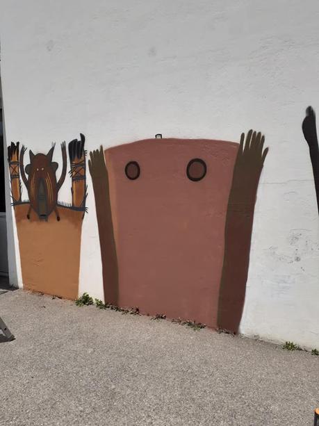 Mur « Les masques » à Plœmeur