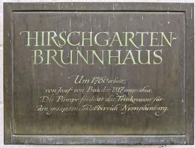 Dörfchen im Schlosspark Nymphenburg — 13 Bilder — Le petit village dans le parc du château de Nymphenburg en 13 photos