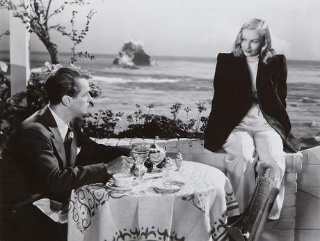 Le_dahlia_bleu_Veronica_Lake