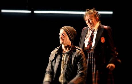 Avignon 2021 – 65 miles : quand la famille vole en éclats Avignon 2021 – 65 miles : quand la famille vole en éclats