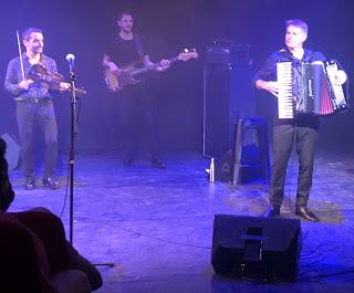 Avignon Thelonius et Lola, Josef Josef et les spectacles vus le 19 juillet aux Halles, à la Chartreuse et à la Luna