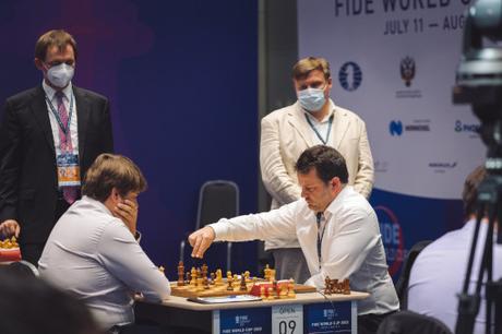 Maxime Vachier-Lagrave et Etienne Bacrot à la Coupe du monde d'échecs