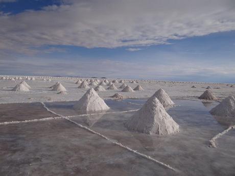 Pays Etranger - Champ de sel en Bolivie