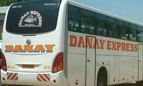 Quatre morts dans un dérapage d’un bus de l’agence Danay Express