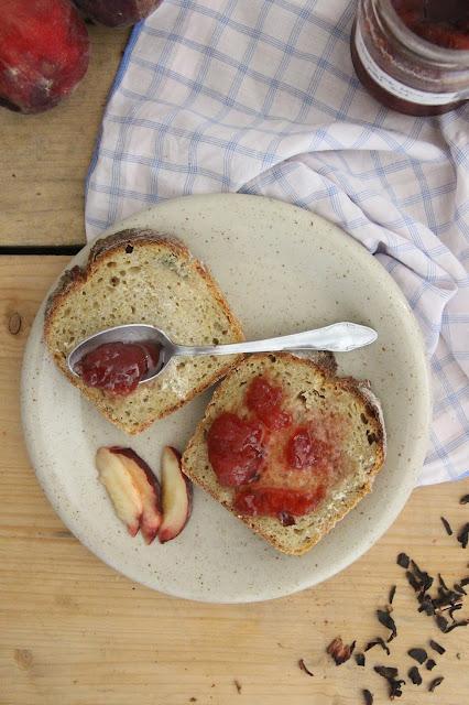 Confiture pêche blanches-hibiscus