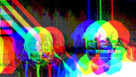 Stranger Dreams | Glitch, calder & broderie