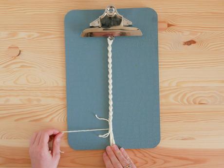 Attache tétine macramé tuto DIY pour les tout-petits ! comment finir tissage corde macramé création déco blog