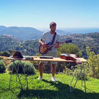 A écouter... Le son électro-pop de Thoj pour danser tout l'été !