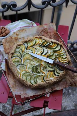 Tarte rustique courgette-amande (vegan)