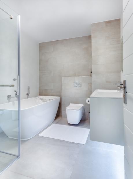 salle de douche carrelage hygge minimaliste effet béton ciré