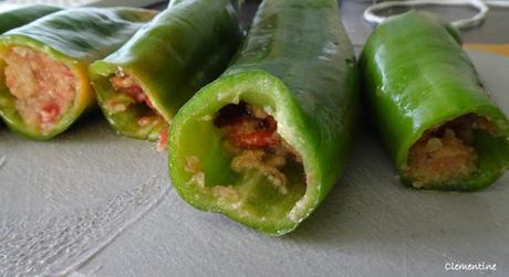 Peperoni imbottiti alla beneventana - poivrons doux pointus farcis alla beneventana