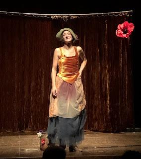 Pôvre vieille démocrasseuse avec Marie Thomas au Théâtre des Carmes pour le Festival d’Avignon Off 2021