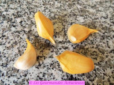 Pommes de terre nouvelles, carottes, ail-éléphant et origan (Vegan)