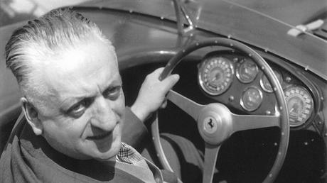 Portrait d’un colosse unique – 5 récits sur Enzo Ferrari, 33 ans après sa mort GettyImages-15100000017 (1) (1).jpg