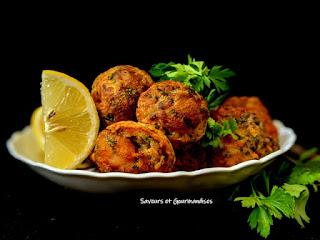 Beignets de maïs aux crevettes.