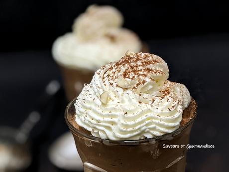 Mousse au Chocolat et aux Noisettes.
