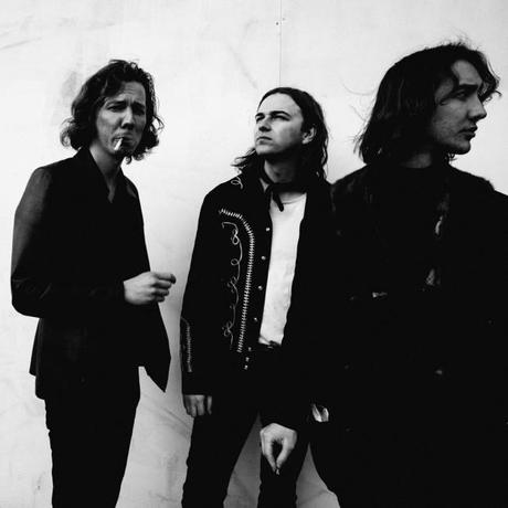 QUELQUES MOTS AVEC… THE HOWLERS