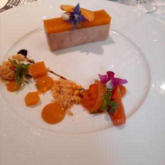 Foie gras de canard maison , abricots © Patrick Faus .