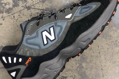 AAPE présente sa première collaboration avec New Balance AAPE présente sa première collaboration avec New Balance