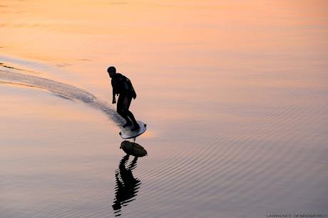 Il a donné son spectacle au quai...