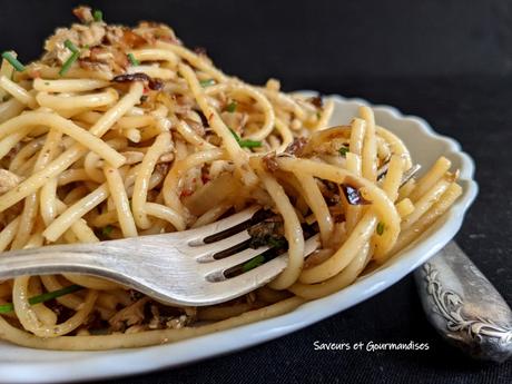 Spaghetti aux sardines fumées.