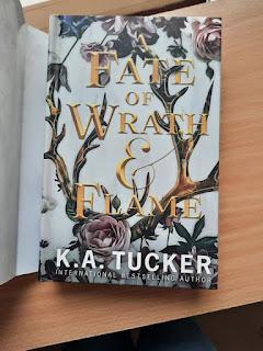 Unboxing : The Bookish Book Box & KA Tucker Unboxing : The Bookish Book Box & KA Tucker