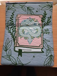 Unboxing : The Bookish Book Box & KA Tucker Unboxing : The Bookish Book Box & KA Tucker