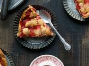 Tourte fraises, framboises rhubarbe