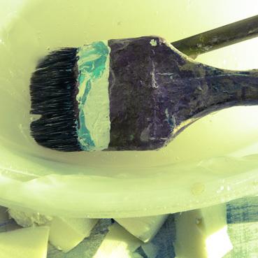 Papier-mâché dans l'atelier