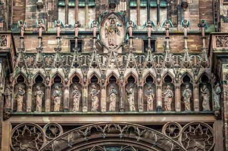 Façade de la cathédrale de Strasbourg - Galerie des apôtres © Claude Truong-Ngoc - licence [CC BY-SA 3.0] from Wikimedia Commons