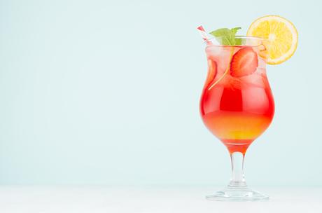 Les personnes présentant le risque de récidive de MCV le plus faible consomment entre 6 et 8 grammes d'alcool par jour (Visuel Adobe Stock 266153010)