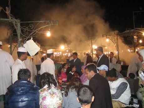 Voyage au Maroc - La Place Jemaa el-Fna le soir