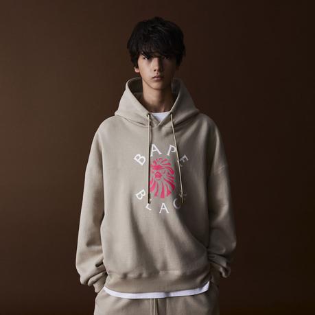 La collection FW21 BAPE Black célèbre les Jazz Clubs