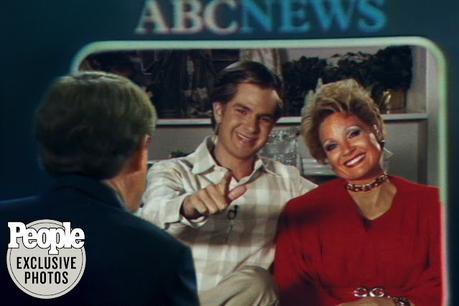 Nouvelle affiche US pour The Eyes of Tammy Faye de Michael Showalter Nouvelle affiche US pour The Eyes of Tammy Faye de Michael Showalter