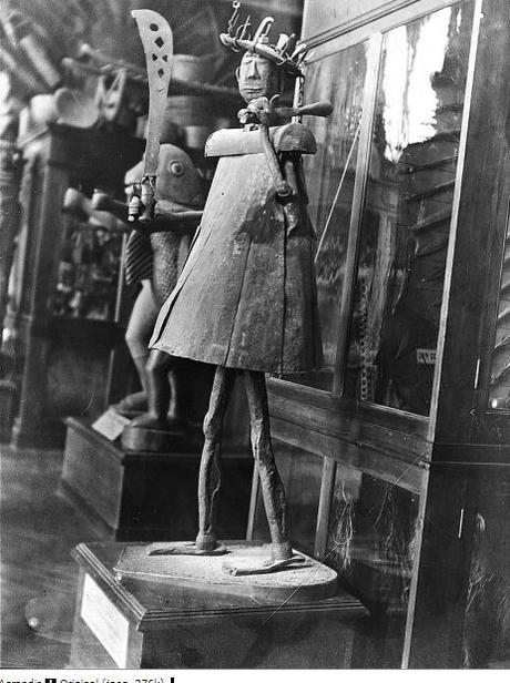 Le Dieu Gou —- une restitution —- un débat.