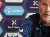 Norvège Critique sélectionneur norvégien Ståle Solbakken parlant d’alternance politique