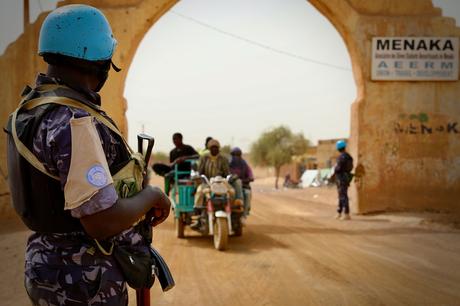 Mali : l’ONU signe un plan d’action pour mettre fin au recrutement d’enfants