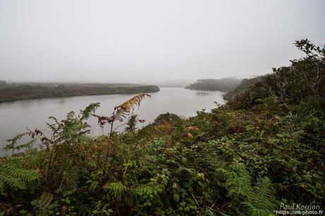 aube brumeuse #bigouden sur la Baie d'Audierne #Bretagne #Finistère aube brumeuse #bigouden sur la Baie d'Audierne #Bretagne #Finistère