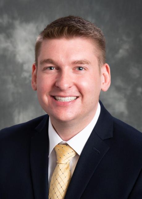 Banque de mécanique annonce 6 promotions | Actualité économique Andrew Dinger.jpg