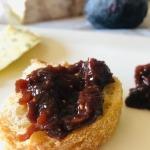 Chutney de figues, oignons rouge et fruits secs
