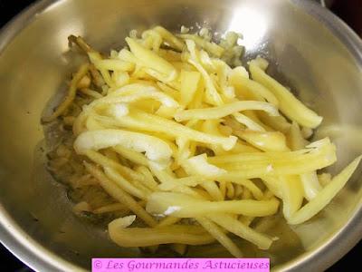 Poêlée estivale sur écrasée de pommes de terre (Vegan) Poêlée estivale sur écrasée de pommes de terre (Vegan)