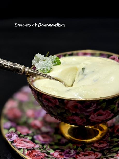 Petites crèmes au citron. Petites crèmes au citron.