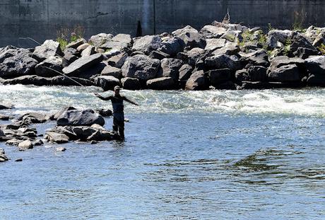 Pêcheurs sur la rivière Matane…