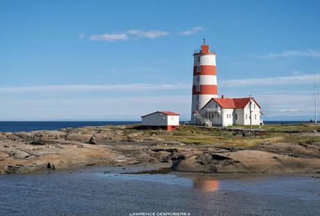 Le Phare de Pointe-des-Monts…