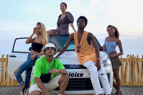 Voiture sans permis : pourquoi en croise-t-on de plus en plus ?